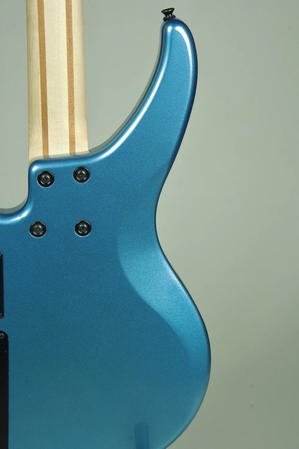 Yamaha TRBX 304 4-String Bass Guitar - Factory Blue — David's